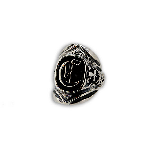 mattana-design-anello-inciso-lettera-argento
