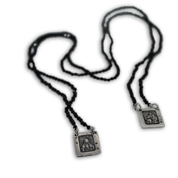 Scapolare Sacro con Onice Nera in Argento 925 o Bronzo
