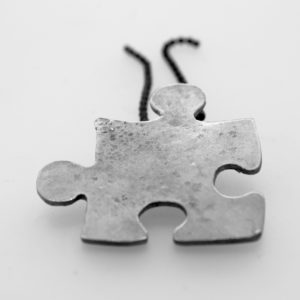 mattana-design-pendente-puzzle-argento