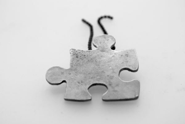 mattana-design-pendente-puzzle-argento
